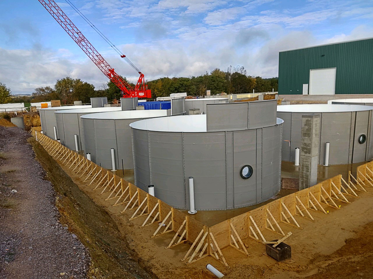 Panel Tanks being installed | DT Fiberglass